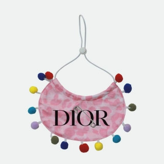 2023.10.27  Dior Pet Drool Wipes 001